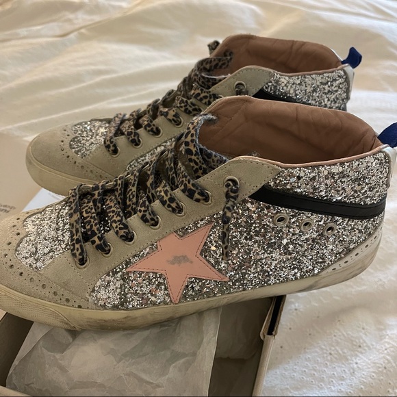 Like NEW! Golden Goose 42. Like new condition. - Picture 1 of 11